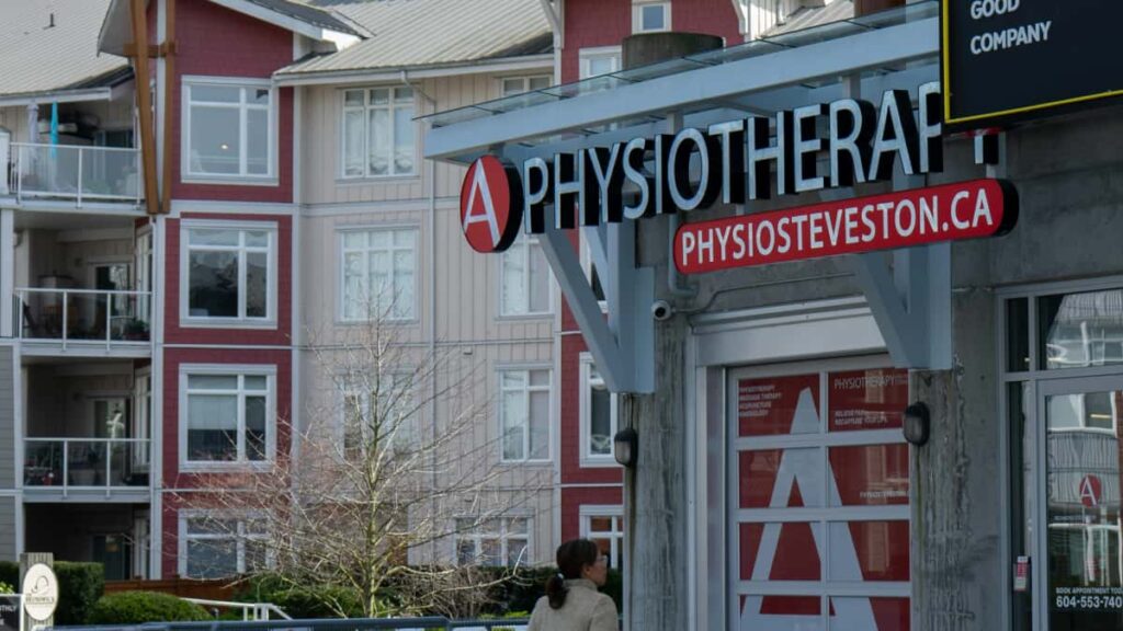 Praktikal na guide para sa mga advertiser sa Philippines kung paano maghanap, mag-evaluate, at makipag-collab sa Tanzania TikTok creators para mag-drive ng awareness sa bagong beauty launches.