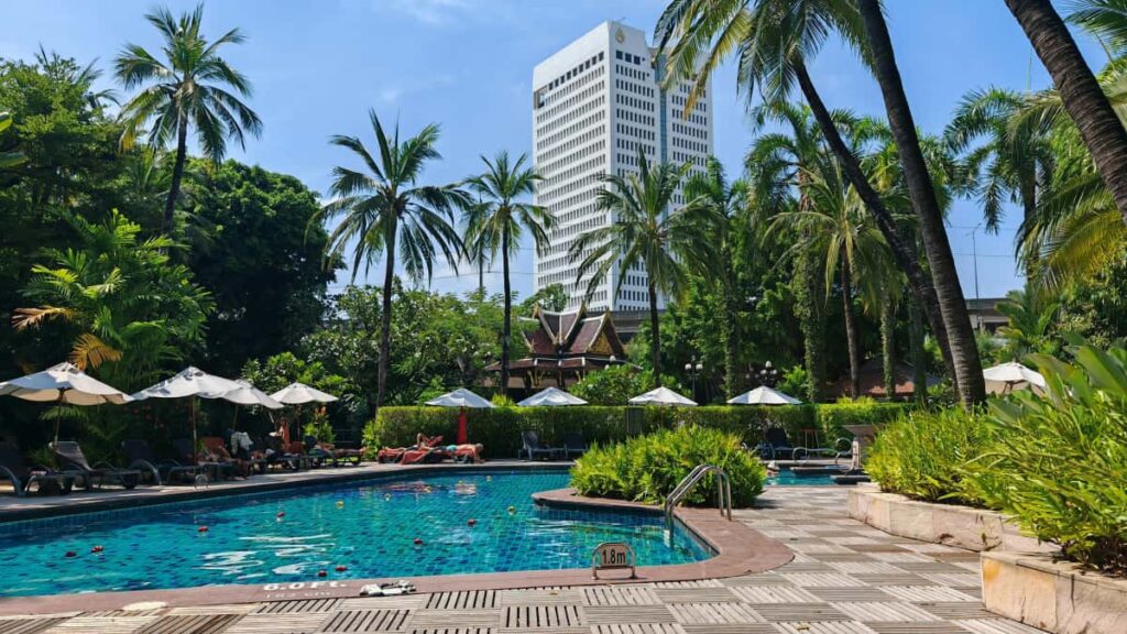 Praktikal na gabay para sa advertisers sa Philippines kung paano maghanap, mag-evaluate, at mag-deal sa mga WhatsApp creators sa Lebanon para sa seasonal promos lokal na taktika at risk checks.