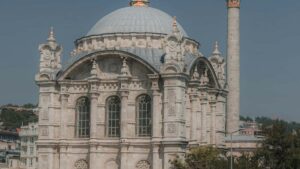 Praktikal na guide para mga creator sa Pilipinas: paano mag-reach ng Azerbaijan brands sa Taobao at gumawa ng short-form branded videos na may lokal na strategy at privacy tips.