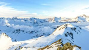 Praktikal na guide para sa Philippine advertisers kung paano maghanap at makipag-work sa Myanmar Chingari creators para sa creator-led sales pushes may taktika, platform tips, at legal/privacy notes.