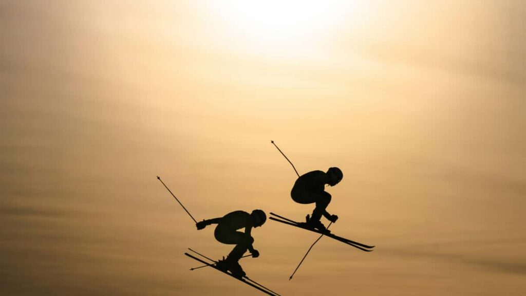 Praktikal na gabay para sa Philippine creators step-by-step paano i-contact ang Brazil brands gamit Zalo, mag-pitch ng flat-fee deals, at i-protect ang sarili online.