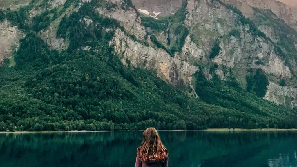 Praktikal na gabay para sa Filipino creators kung paano mareach ang Panama brands na nasa Netflix at gawing travel planning guides may taktika, outreach script, at promo tips.